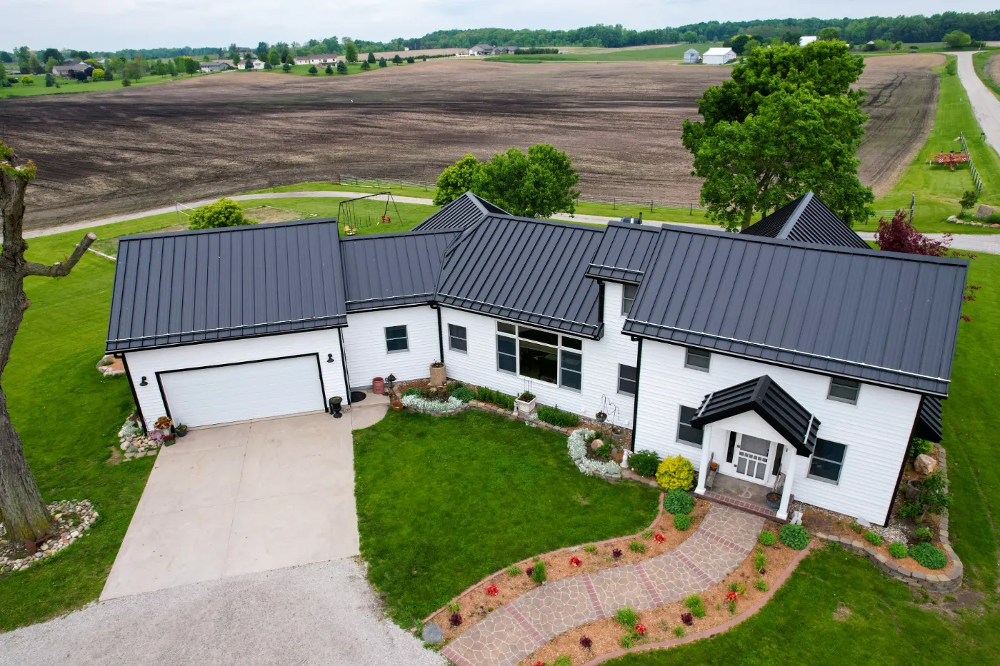 Manufacturer-certified roof installation in Covington